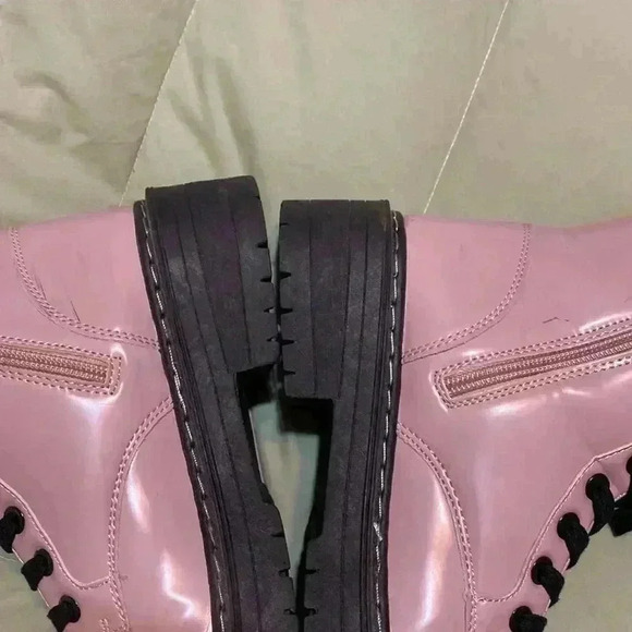 True Craft Pink TC-Korri 3 Combat Chelsea Zip Up Pink Woman’s Boot, size 6.5. - Picture 11 of 13